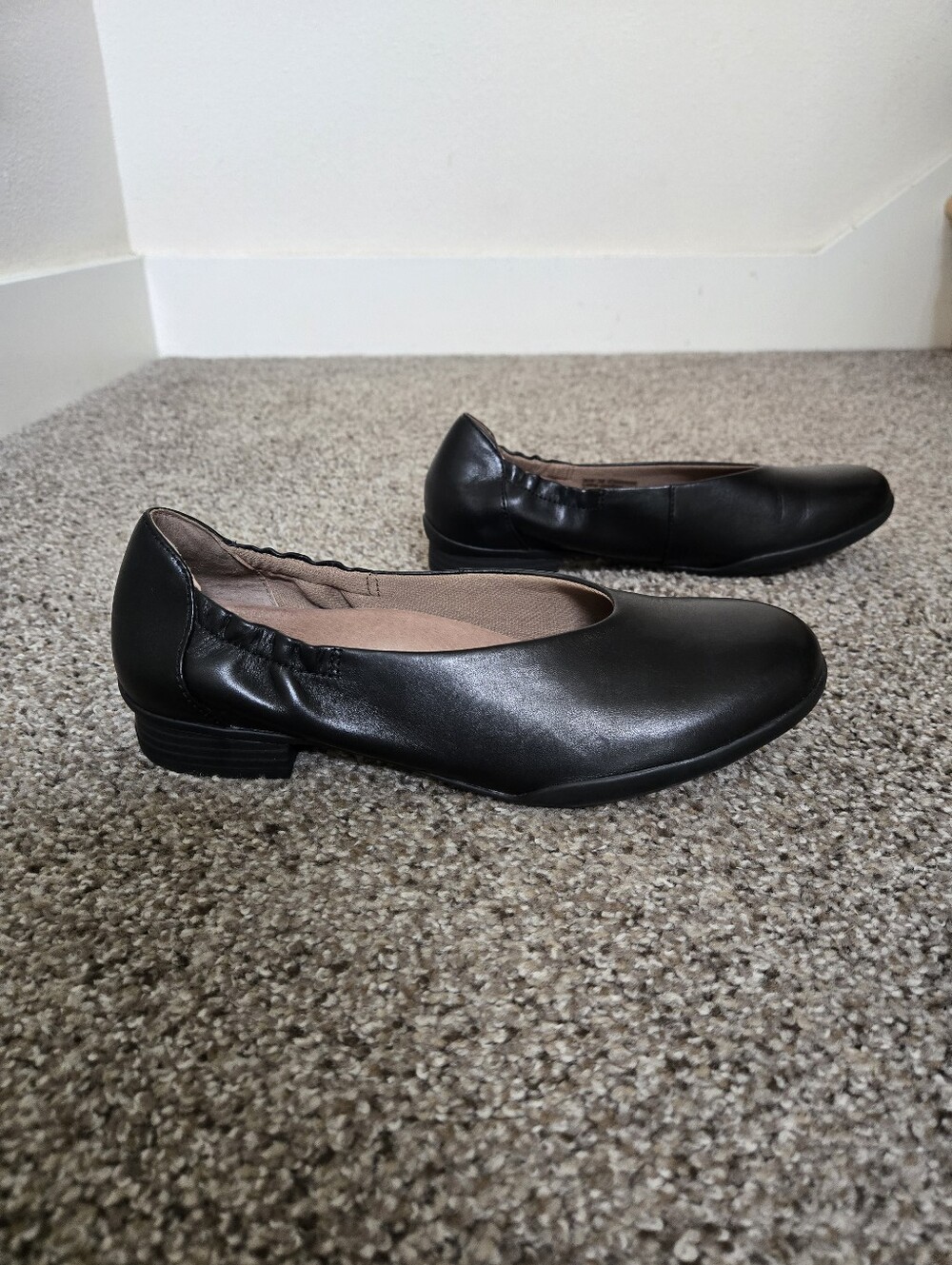 Dansko Kira Flats Women’s Size 38/7.5-8 Black Leather Ballet Slip On Shoes